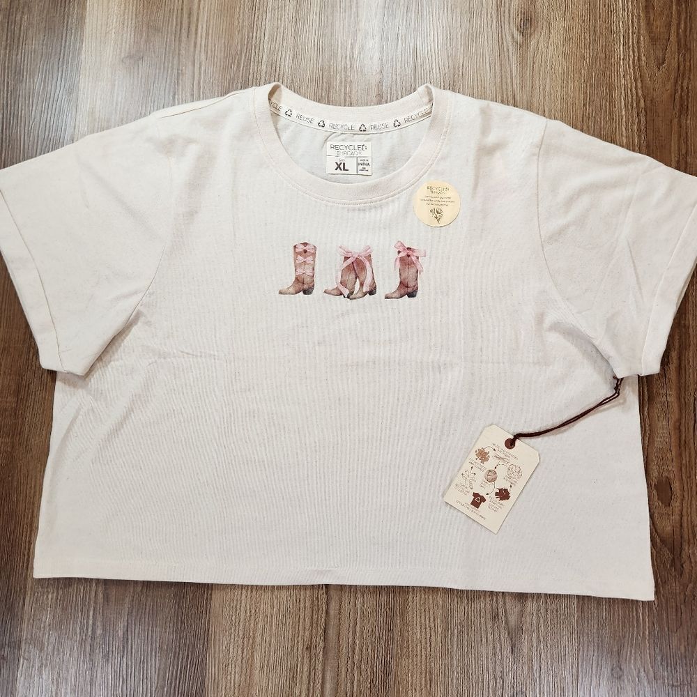🔹️NWT Recycled Threads Cream Cowgirl Boot Cuffed Short Sleeve Top XLarge